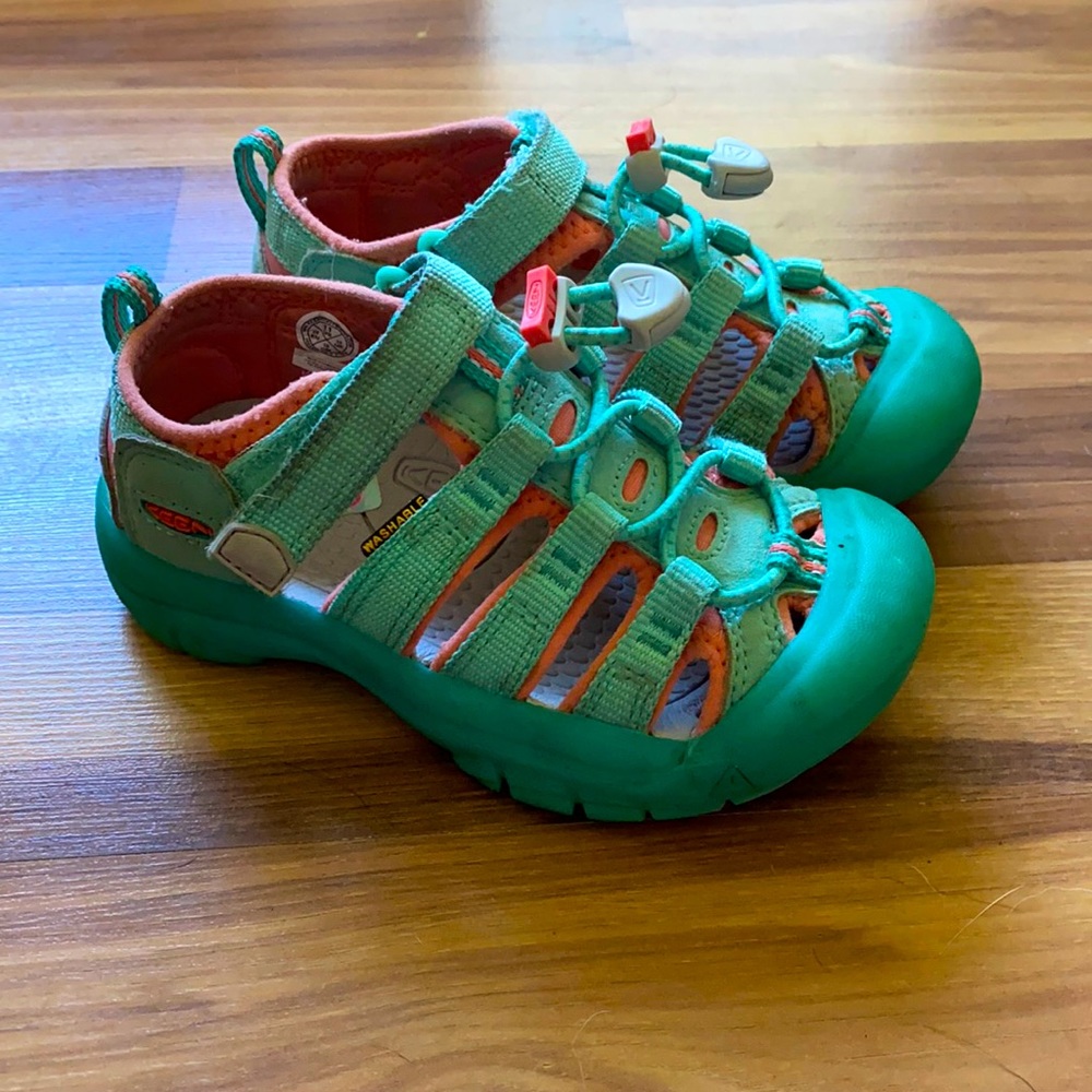 Keen girls Newport